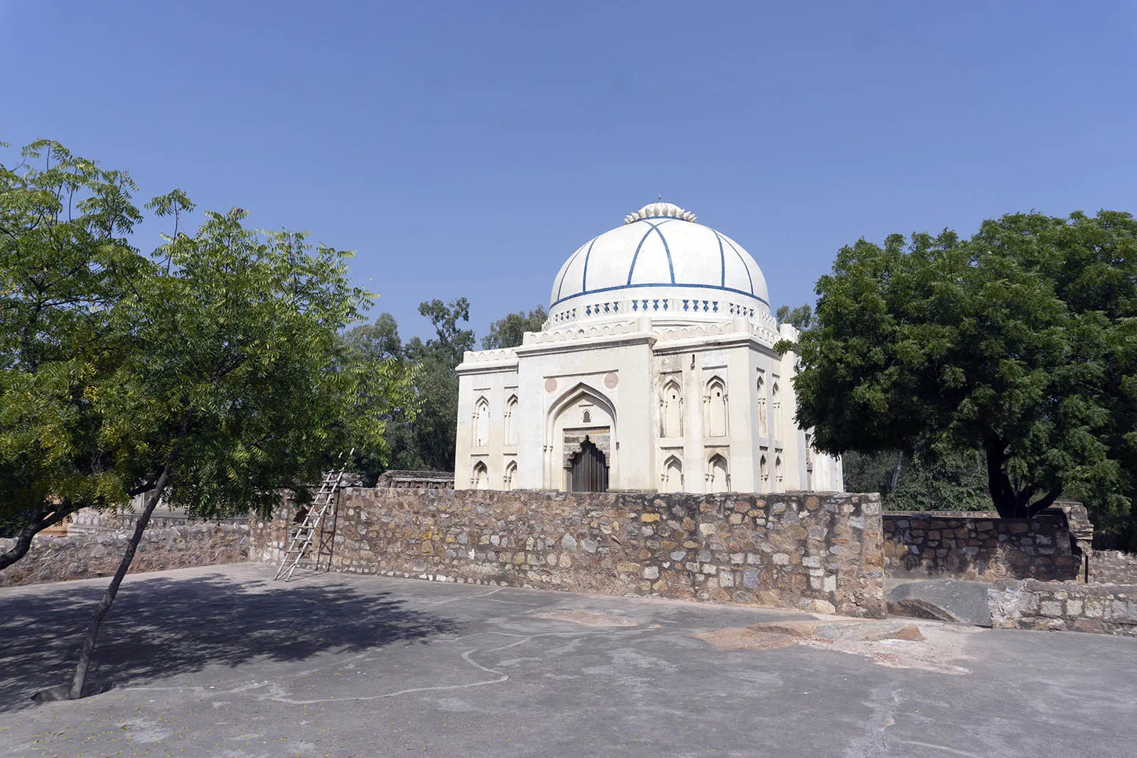 Bara Lao Ka Gumbad